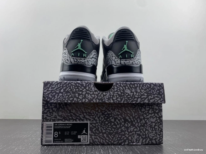 3 Air Jordan CT8532-031 Green Glow 1011